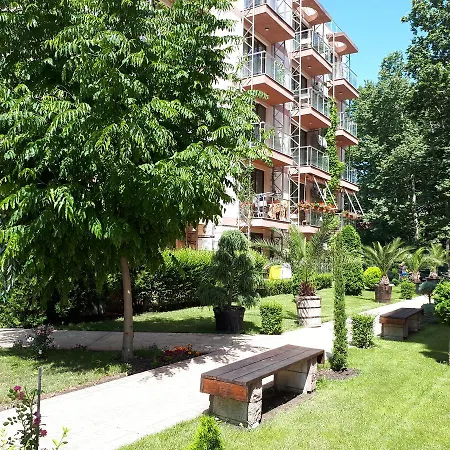 Tarsis Vacation Апартамент Слънчев бряг