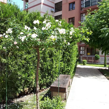 Tarsis Vacation Апартамент